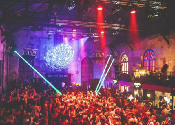 Ночной клуб Mutabor намерен отсудить у Ивлеевой 70 миллионов рублей