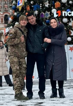 Парень после ранения приехал в отпуск в Москву, но был задержан полицией, т.к. объявлен в розыск узбекскими властями за… участие в СВО