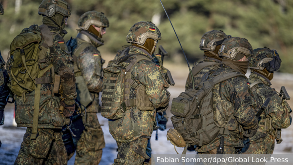 Глава МИД Италии предложил создать единую армию ЕС