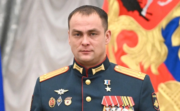 Обвиняемому в убийстве Герою России добавили новую статью