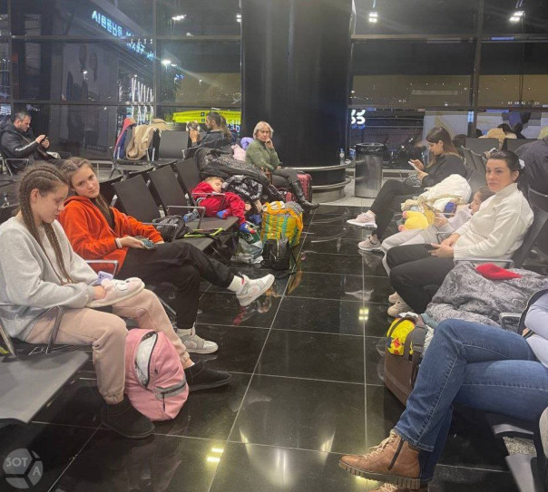 Крокодиловы слезы SOTA*: украинцев не пускают в Россию