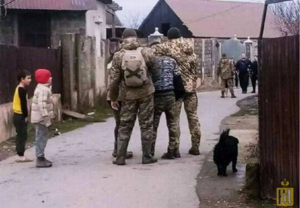 На Западенщине "зрада" - жители Ковеля устроили мини-майдан