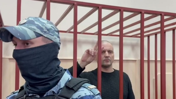 Удальцов внесен в перечень террористов и экстремистов