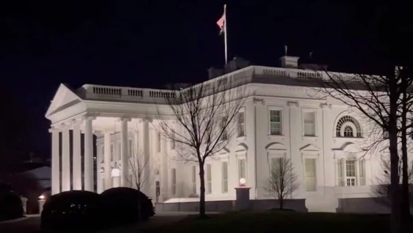 СМИ: персонал Белого дома в США эвакуировали из-за протестов