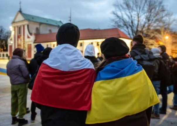 Польша продлила статус временной защиты, но не украинцам