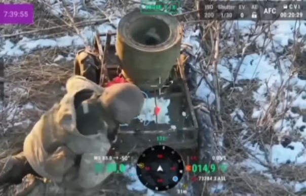 Враг проник наземным дроном-камикадзе и подорвал мост под Авдеевкой