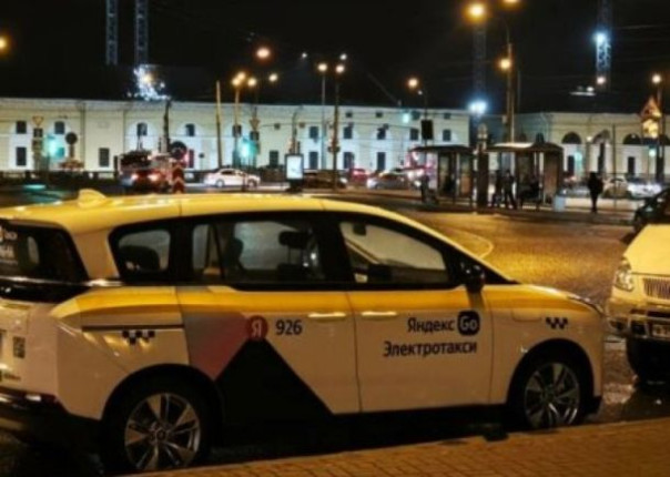 В Санкт-Петербурге арестовали таксиста, который мастурбировал при пассажирке и её ребёнке