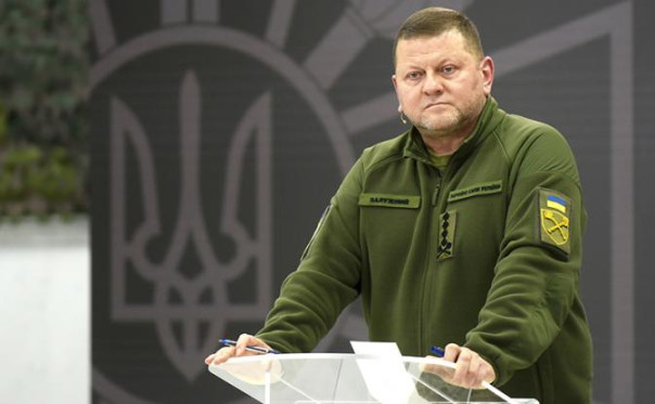 Залужному — граната в подарок, Зеленскому — яд? Выбор за «кураторами»