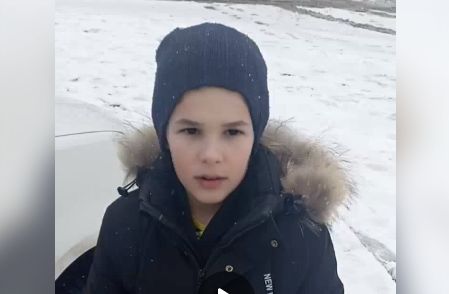 У укрофашиста бомбануло от слов подрабатывающего ребенка, собирающего деньги чтобы вместе с мамой уехать из оккупированной ВСУ Дружковки в Краснодар