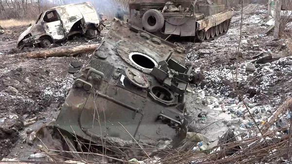 В Авдеевке обнаружили десятки единиц брошенной американской техники