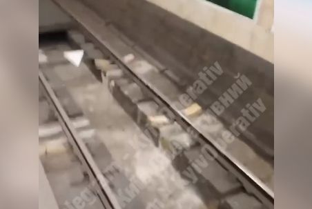 Новые хохло-технологии применили при ремонте в киевском метрополитене