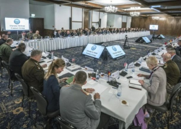 Киеву на Рамштайн-19 пообещали дроны, ПВО, F-16 и артиллерию