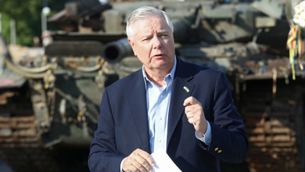 Американский сенатор Грэм попал в список террористов и экстремистов и объявлен в розыск