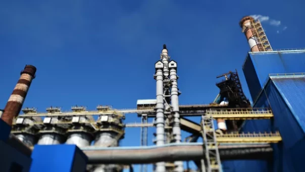 На Новолипецком металлургическом комбинате загорелся цех