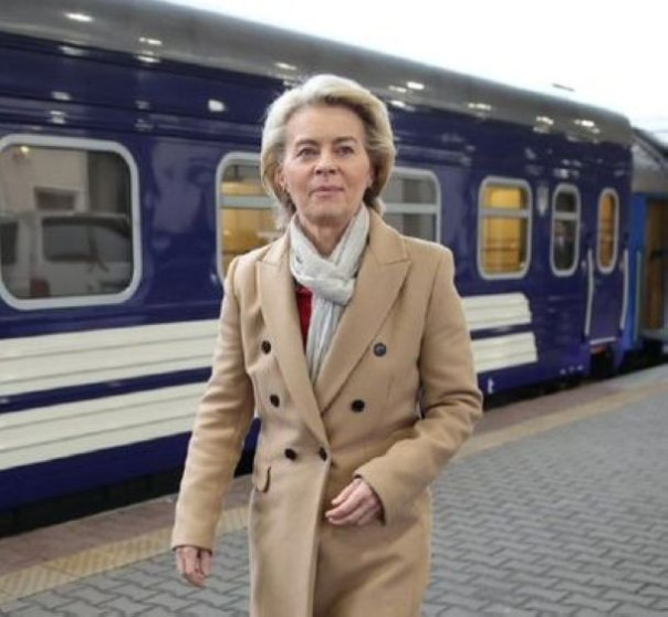 В Киеве сегодня "юбилейное" паломничество западных лидеров, приуроченное ко второй годовщине начала СВО.