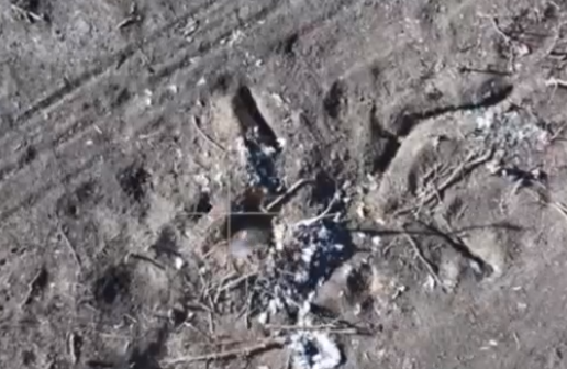 Укронацист добил "побратима"  прямо в окопе