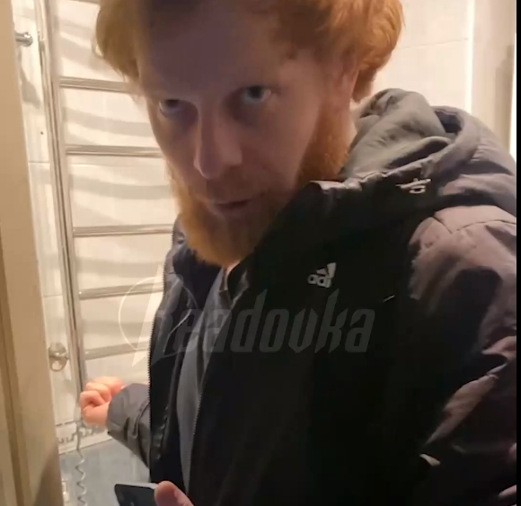 Боец СВО с фронта обратился с просьбой защитить его пожилых родителей от мошенника