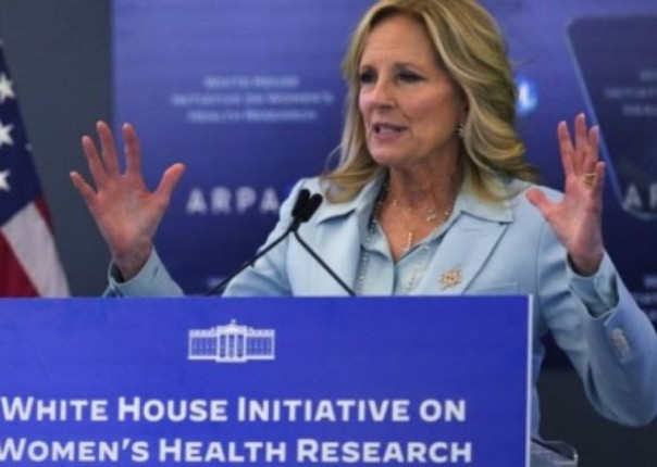 Жена Байдена обвинила Трампа в насилии над женщинами