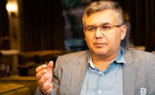 СК требует заочно арестовать политолога Галлямова (бывший спичрайтер Путина)