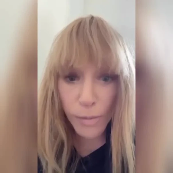 Пугачёва окончательно впала в маразм