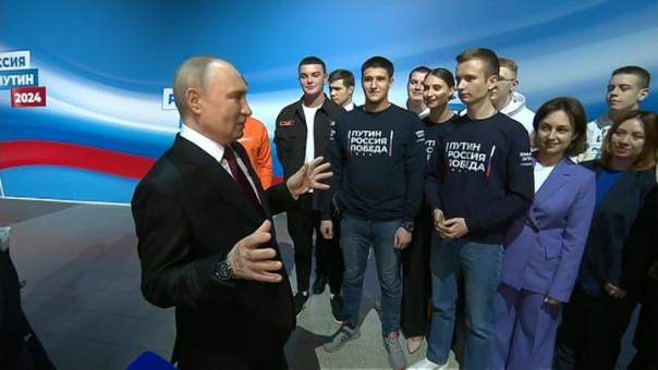 Все грандиозные планы, которые задуманы, безусловно будут достигнуты - Путин приехал в свой избирательный штаб