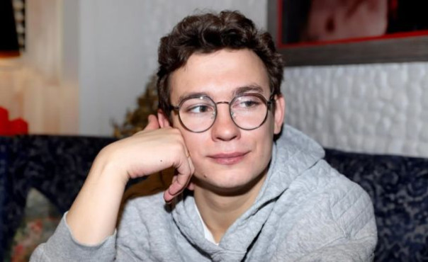 Актёр Никита Кологривый задержан после пьяного дебоша в кальянной в Новосибирске