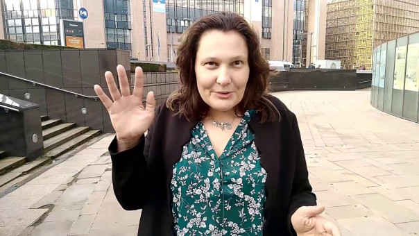 В каждой дупе затычка