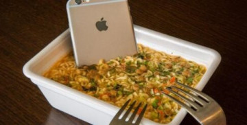 Айфон в пушку не зарядишь