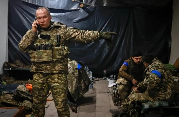 Экс-аналитик ЦРУ предположил, что под воздействием наркотиков главком ВСУ несет бред