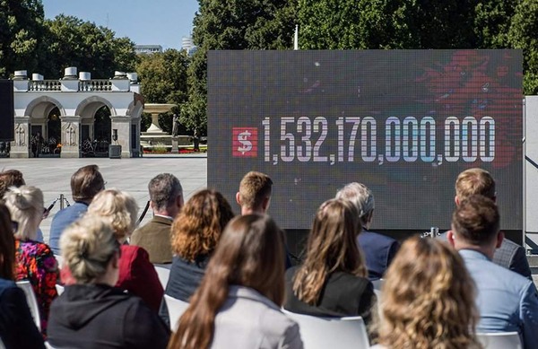 Польша уже облизывается не только на Украину…