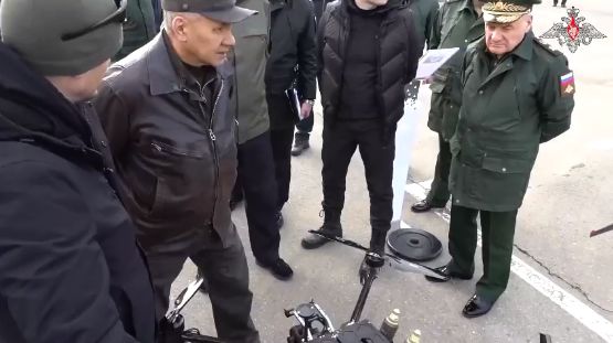 Шойгу представили перспективные модели БпЛА и стрелкового оружия