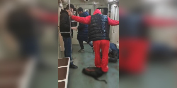 Про избиение в метро или "почему на Руси перевелись мужики"