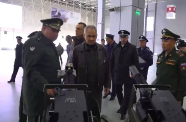 Шойгу представили более 30 образцов вооружения и техники