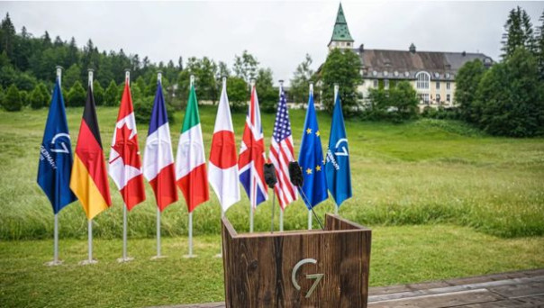 G7 введет санкции против всех стран мира, сотрудничающих с Россией