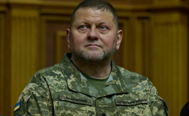 Залужного месяц держат в СБУ, добиваясь согласия стать послом в Лондоне — инсайд