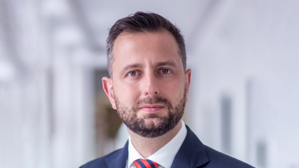 Минобороны Польши: мы готовы помочь Украине вернуть мужчин призывного возраста