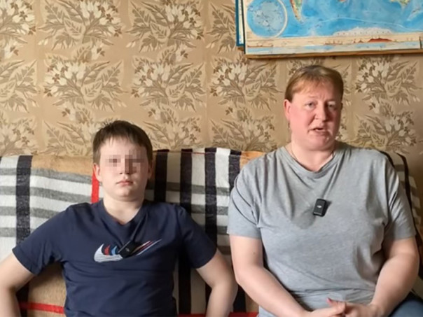 Школьник заявил о травле из-за мечты "служить в армии, как папа"