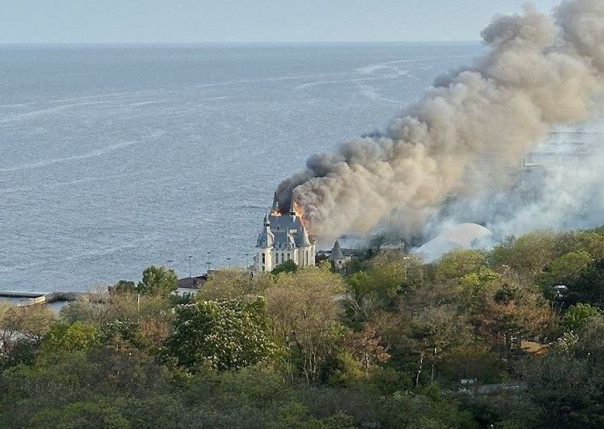 ПВО ВСУ отстрелялось по Дворцу студентов ЮрАкадемии в Одессе, есть погибшие и раненые. В Харьков и область, и Сумскую область прилетели КАБы