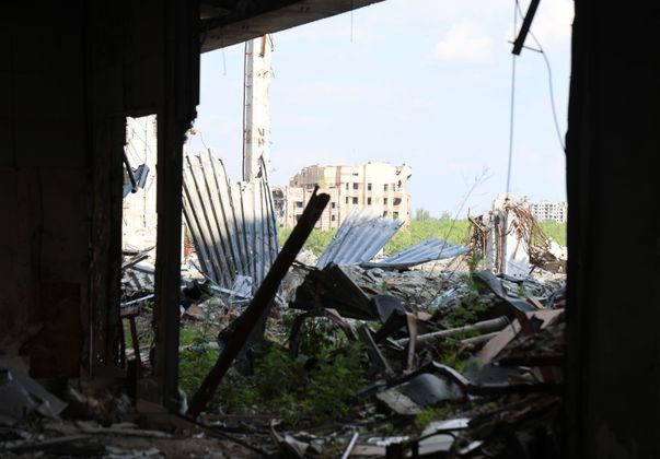 «Был тёплый день…» Начало боёв в донецком аэропорту стало точкой невозврата