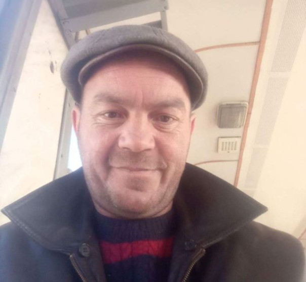 Это Сережа Кармазин, 46 годиков.