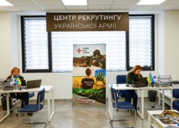 Al Jazeera: украинцы не хотят возвращаться на Украину и умирать за Зеленского