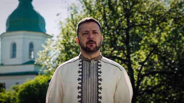 Пасхальное послание Зеленского как претензия на "божественный статус"
