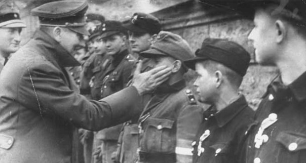 Уси-пуси, на микропюрера покушались. Александр Роджерс