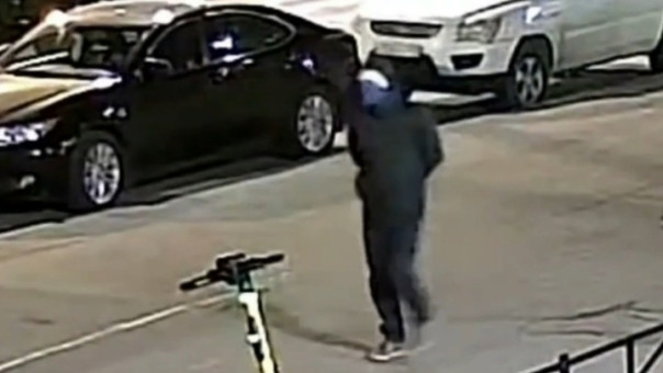 В Петербурге арестовали мужчину, осквернившего Знамя Победы и флаг РФ