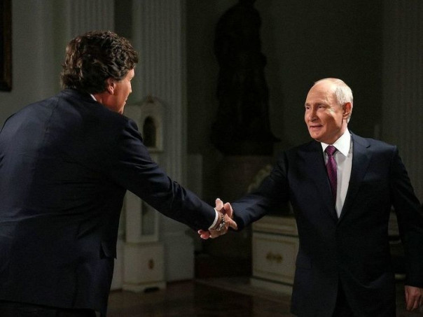 Такер Карлсон сравнил Путина с Байденом