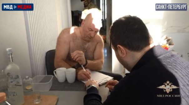 Полицейские перекрыли крупный канал нелегальной миграции