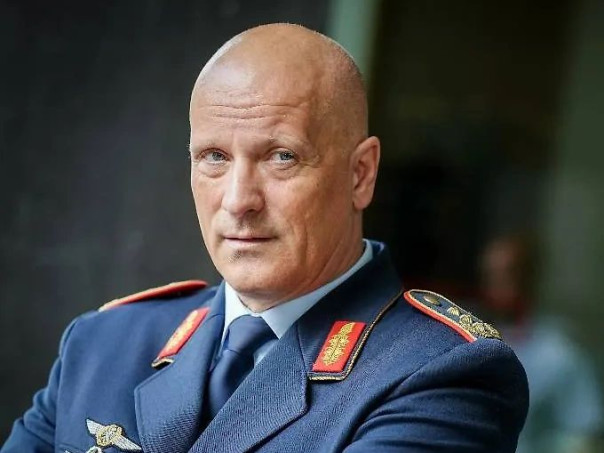 МИД счёл улики из плана "бомбёжки Крымского моста" причиной закрытия дела главы немецких ВВС