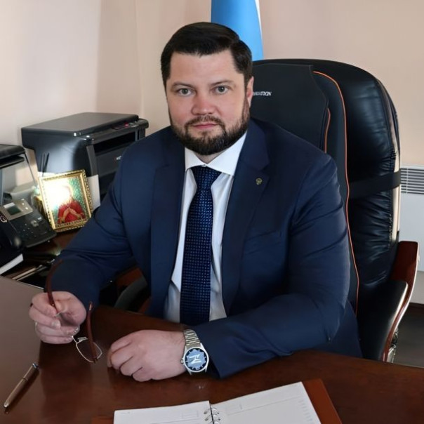 Мэр Енакиево арестован по подозрению в получении сразу нескольких крупных взяток