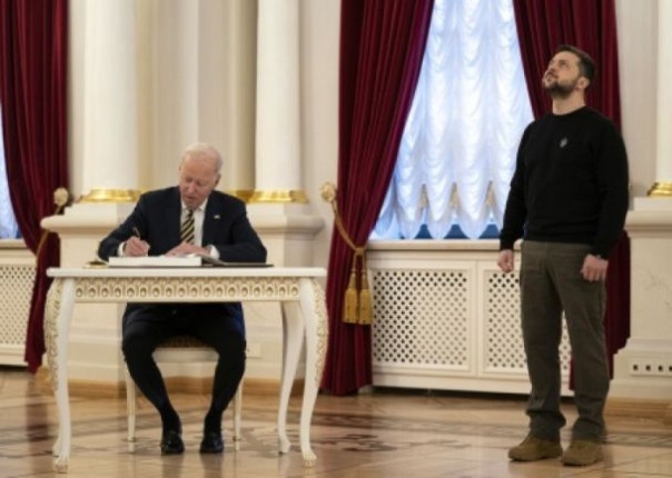 Одобренная эскалация. Почему Запад пошёл на поводу у требований Киева?