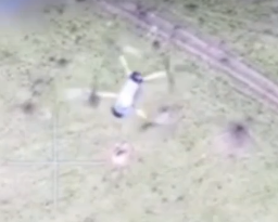 Российские дроны в зоне СВО начали перехватывать БПЛА ВСУ с помощью сеткометов